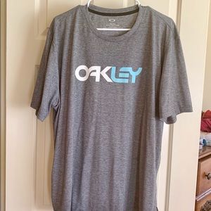 Oakley T-Shirt